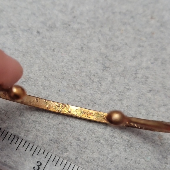 Brass "Love" bangle - Picture 6 of 9